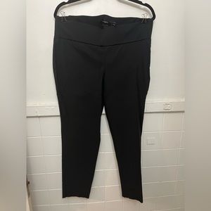 1X Short Cropped Skinny Dress Pant
